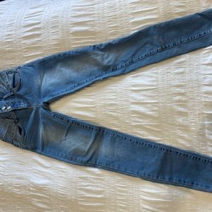 Ultra high waist skinny jeans.